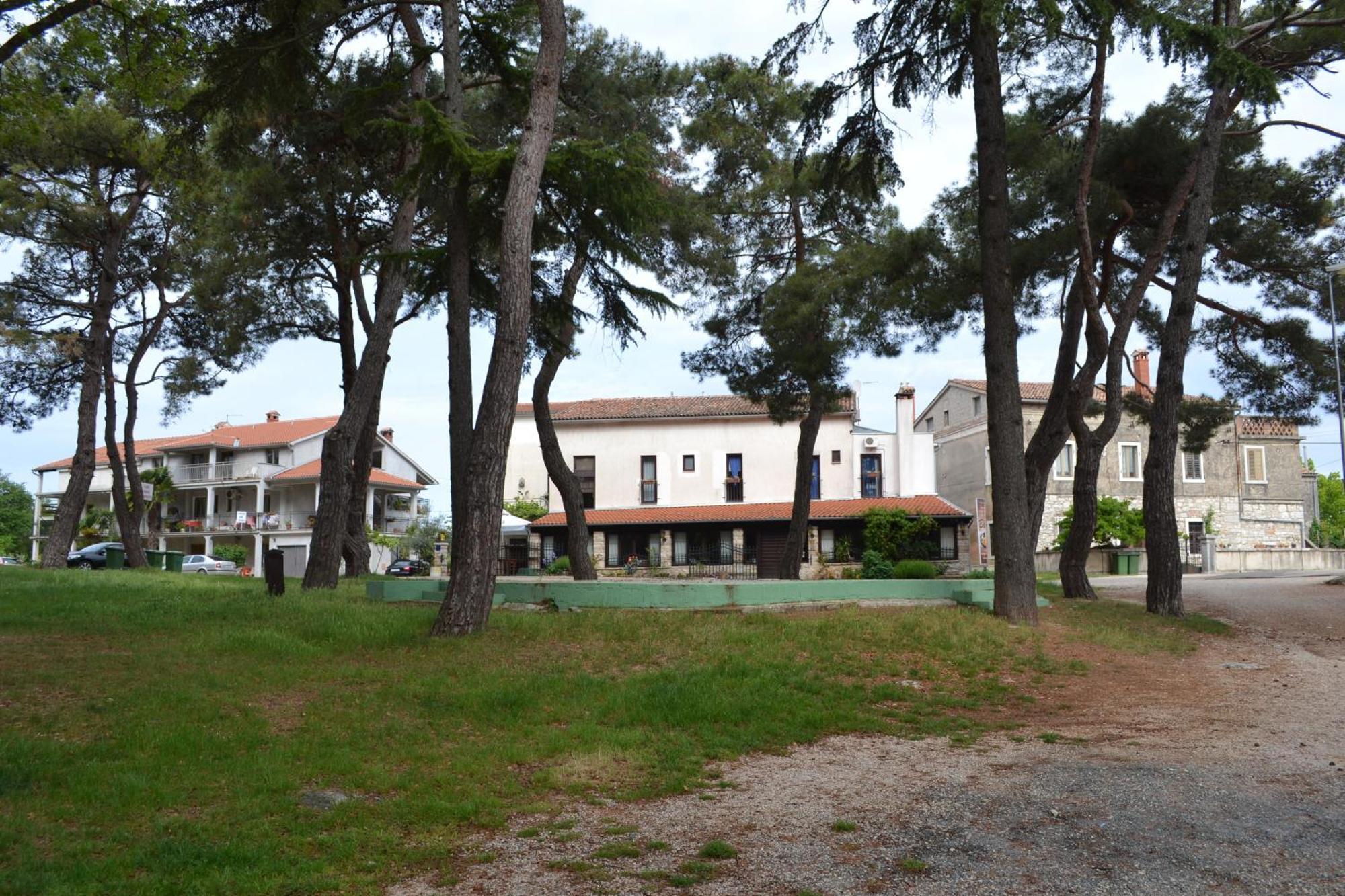 Apartments Vesna Фунтана Екстер'єр фото