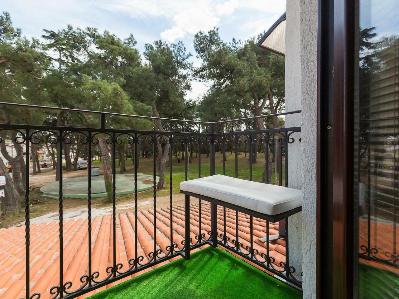 Apartments Vesna Фунтана Екстер'єр фото