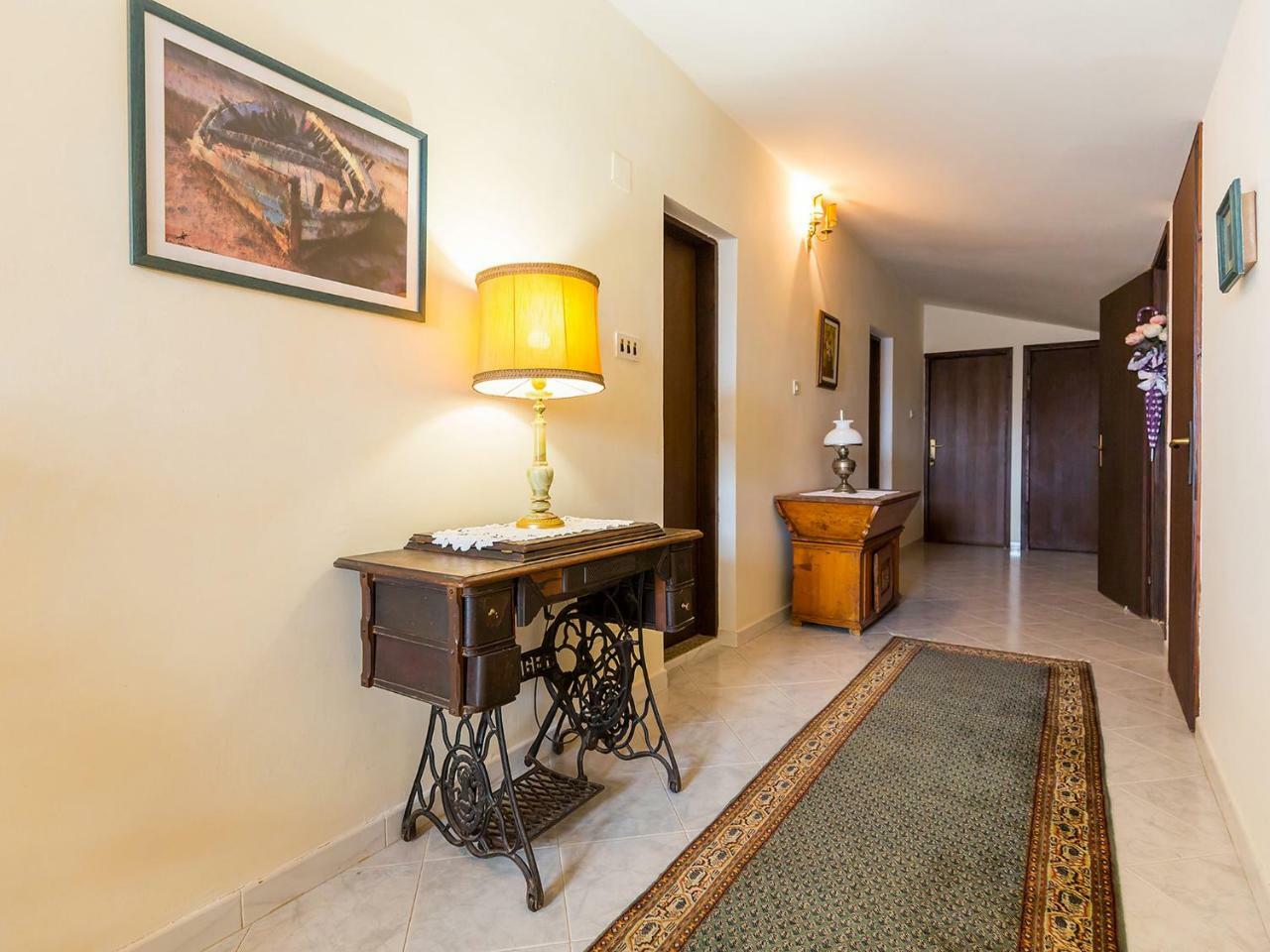 Apartments Vesna Фунтана Екстер'єр фото
