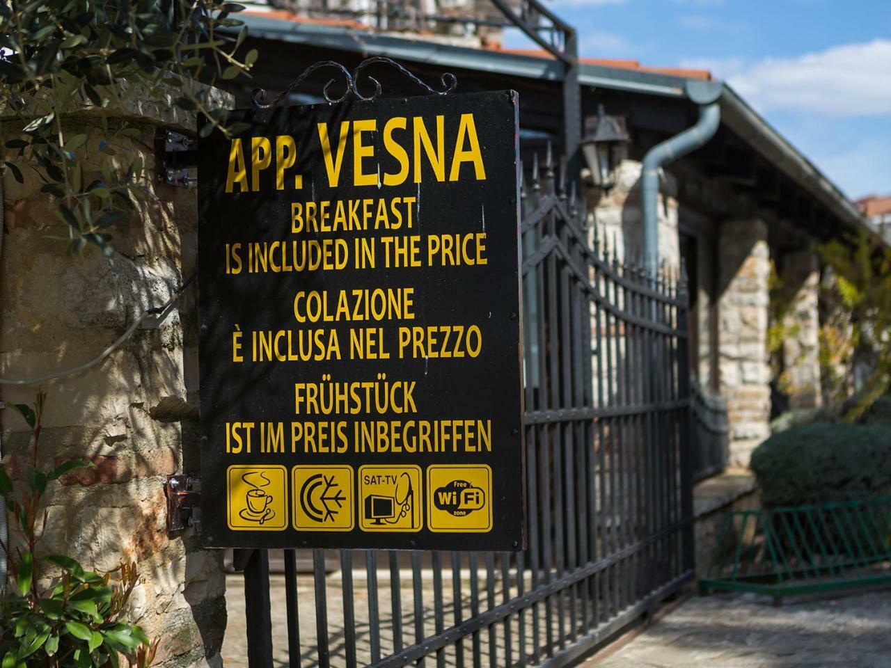 Apartments Vesna Фунтана Екстер'єр фото